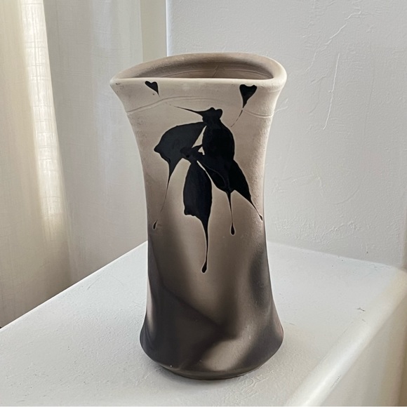 Kerry Gonzalez Raku Artist Signed Pottery Vase - Original - Picture 6 of 13